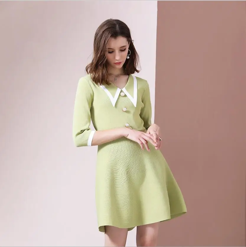Платье-свитер Женская Осенняя мода ropa mujer Черное женское платье с v-образным вырезом зимние платья с вышивкой Sukienka вязаные платья на пуговицах