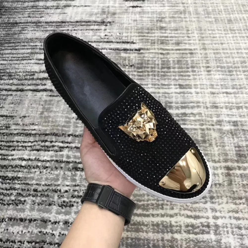 2019 New Big Size shoes men Slip on Men's Loafers Luxury Casual Fashion Trend Brand Men's Shoes Wedding Shoes