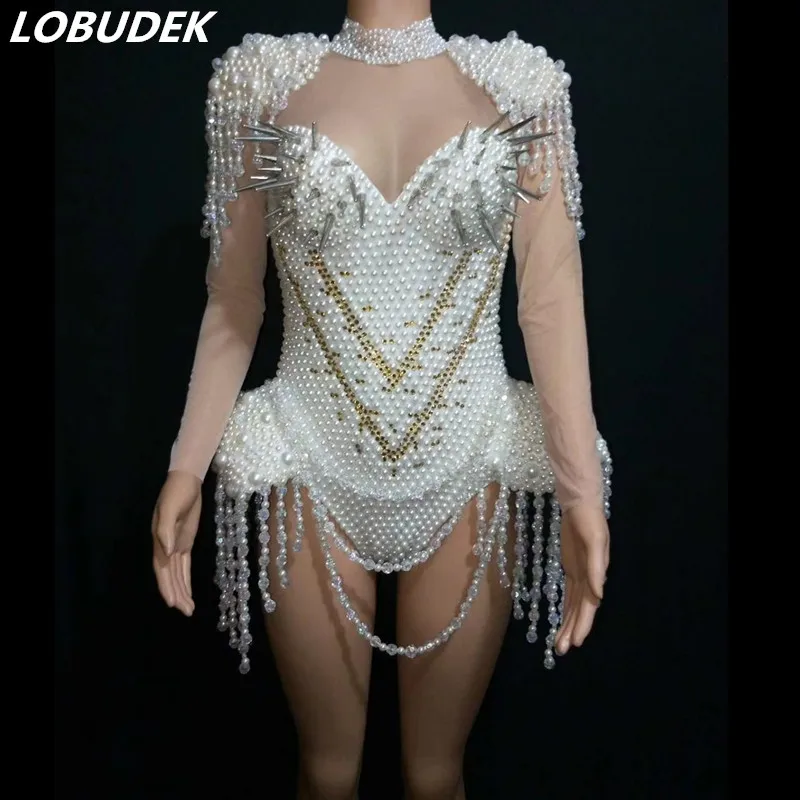 

Stage Female Singer Dancer Performance Costume White Pearls Rivets Bodysuit Bar Party Show Models Catwalk Beads Dance Outfit