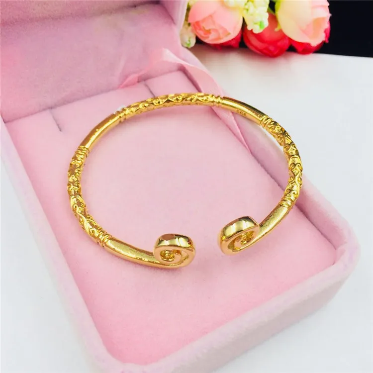 

Viet Nam Alluvial Gold Jewelry Brass Gold Plated Accessories Xiangyun Inhibiting Magic Phrase Bracelet Variety Style Fashion Acc
