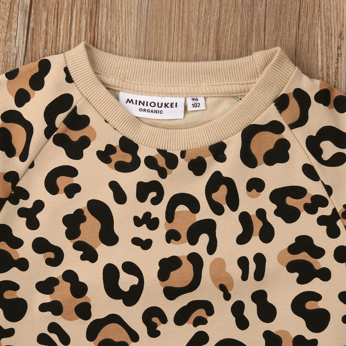 Коллекция года, весенне-осенняя одежда для малышей Топы с длинными рукавами и леопардовым принтом для новорожденных мальчиков и девочек, толстовка, блузка, пуловер, одежда, От 1 до 7 лет