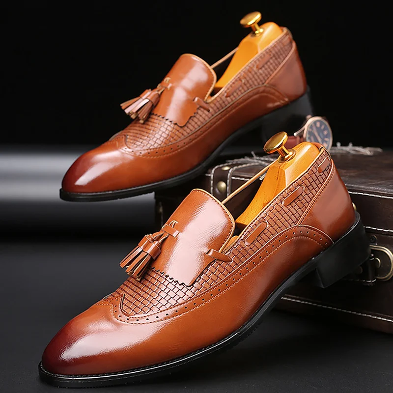 

Brogue Shoes Tassel Carved Business Leather men's shoes Retro Fashion Plus size 38-48 Gentleman's Mans footwear