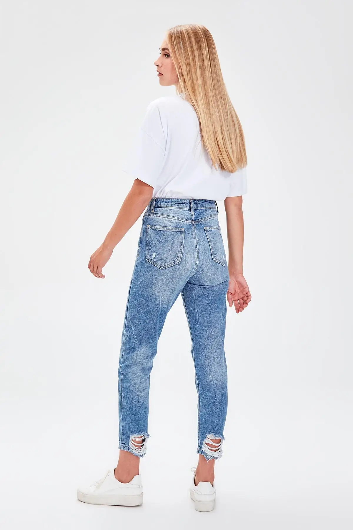 Trendyol Mavi-Flushing High Bel Mom Jeans TWOAW20JE0078