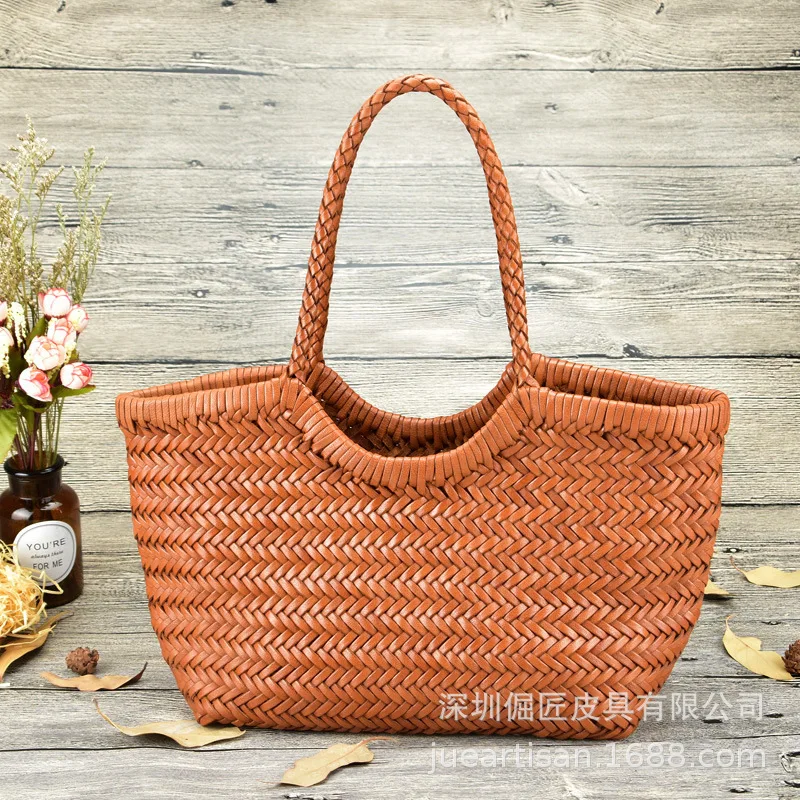 

2019 new women's bag Luxurious vintage design woven bag Genuine Leather leisure basket bag High quality handbag