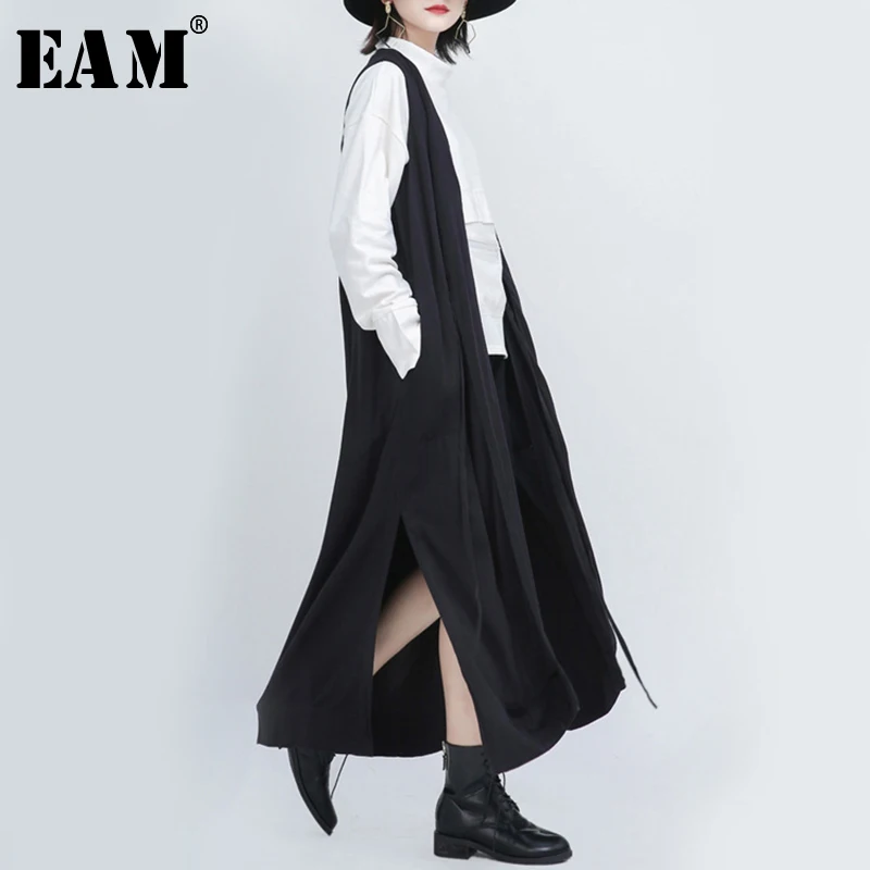 

[EAM] Women Loose Fit Black Vent Split Joint Temperament Vest New V-collar Sleeveless Fashion Tide Spring Autumn 2020 1S559
