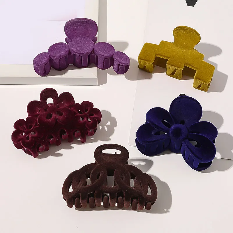 

Simple Hair Claws Autumn Winter Hair Accessories Flower Bowknot Shape Hair Clip Geometric Barrette Flocking Hairpin Candy Color