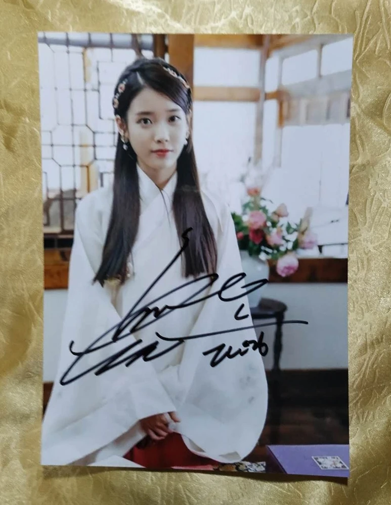 IU 月之恋人 步步惊心 签名照 0402202004