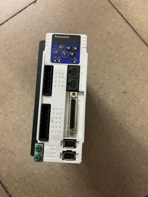 MCDDT3520L01 используется один, сервопривод, хорошо работает