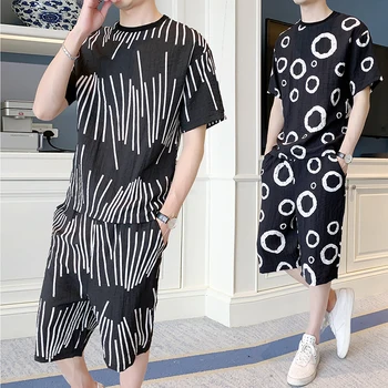 

Summer Korea Style Striped Mens T Shirts And Short 2 Pcs Set Personality Printed Mens Clothing Fashion Streetwear Ropa De Hombre