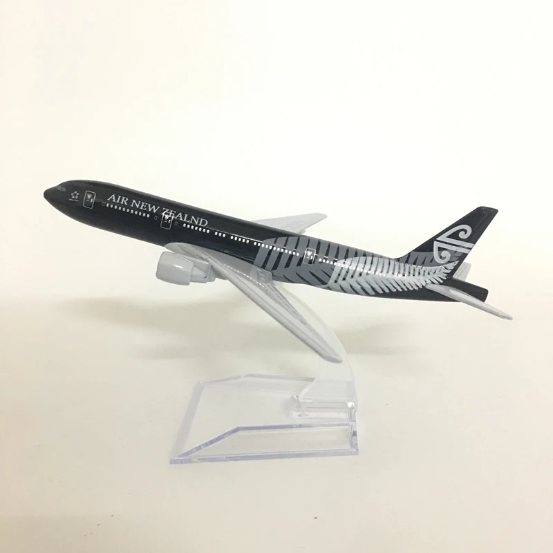 JASON TUTU 16cm Russian Airlines Siberia S7 Airplane Model Aeroflot Airbus 320 Aircraft Diecast Model Metal 1/400 Scale Plane 38