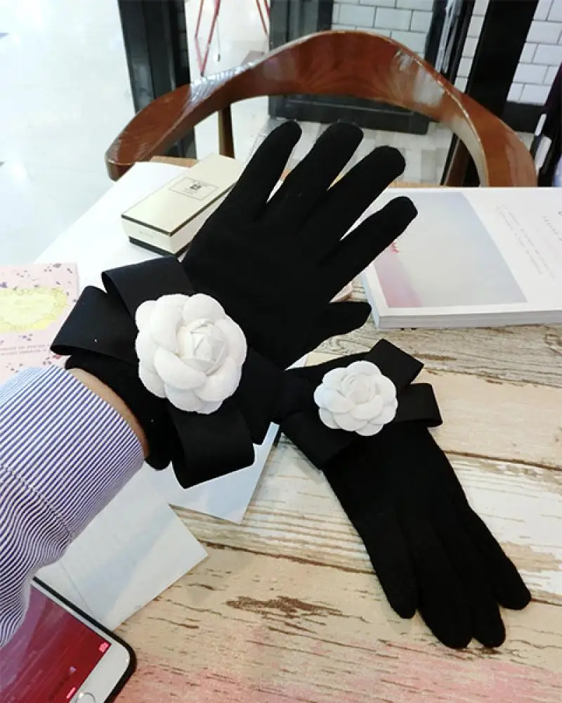Cashmere Gloves Bowknot Camellia Ladies Gloves Fashion Korean Version of The Thick Warm Touch Screen Winter Gloves A386