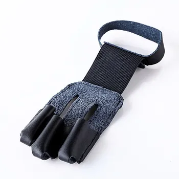 

Three-finger black cowhide finger guard shooting archery traditional recurve bow and arrow protective gear
