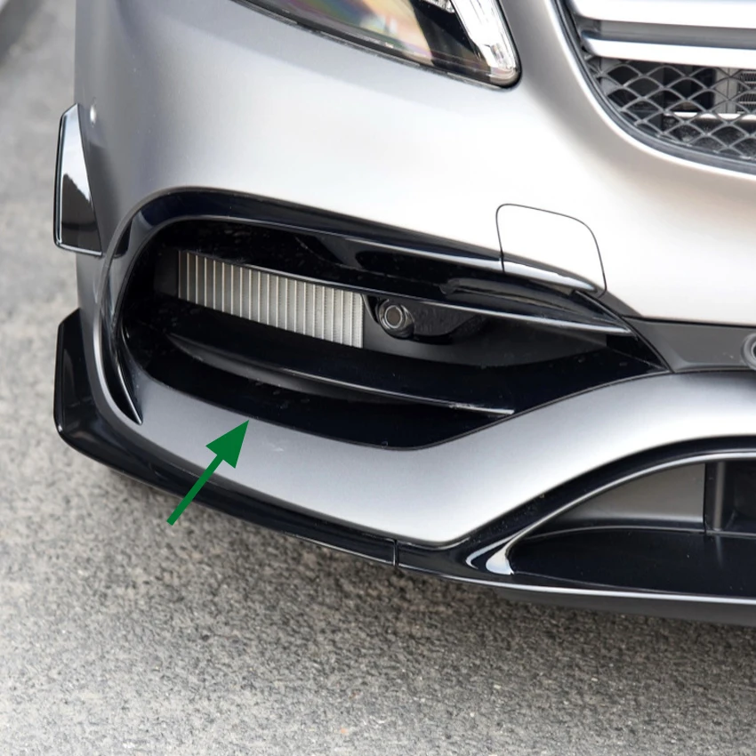 Противотумансветильник переднего бампера для Mercedes Benz A Class W176 2016-2018 AMG стиль