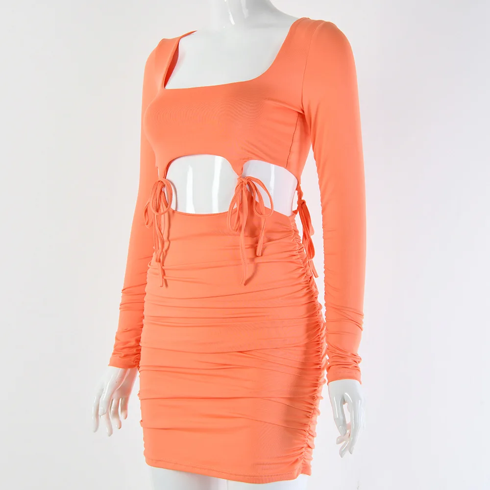 10880372868_2020384570