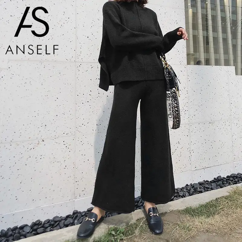 Женский комплект из 2 предметов трикотажный однотонный пуловер и брюки с