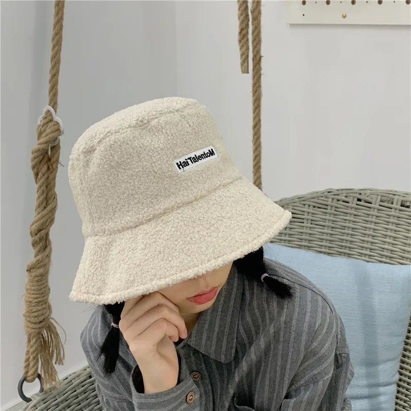 20850183624_2086817978