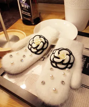 

Korean short gloves Camellia Pearl Rabbit's Hair Down Double-deck Thickening Even Finger Glove Keep Warm Generation Hair fur