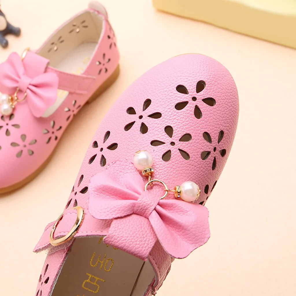 Кожаная обувь принцессы для маленьких девочек; детская обувь на плоской подошве с милым бантом и кисточками; Лоферы для девочек; дышащие школьные повседневные туфли