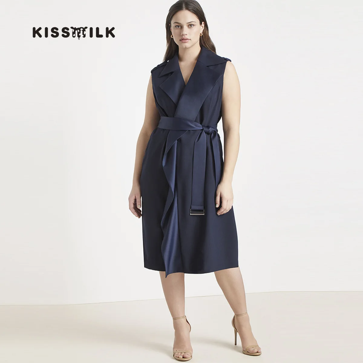 

Kisilk Europe And America Personality Paragraph Commuting Waist Lace-up V-neck Sleeveless British Style Solid Color Trench Coat