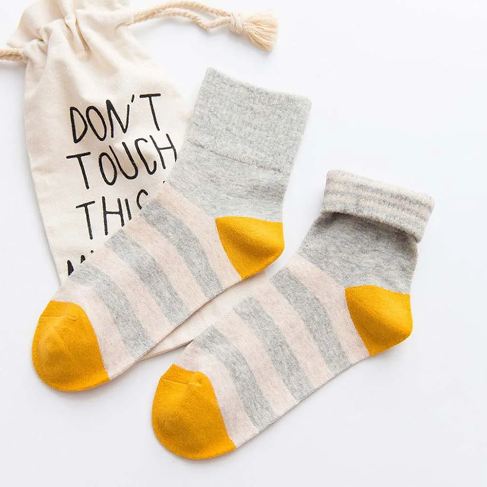 white 1Pair Socks Women Cute Animal Fashion Thick Warm Casual Winter Autumn Soft Cotton Floor Sleeping Females Korean Style Socks - Цвет: white