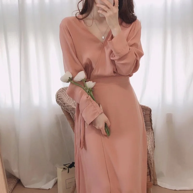 Сплошной v-образным вырезом сплошной черный Леди с длинным рукавом шифон платье MZ