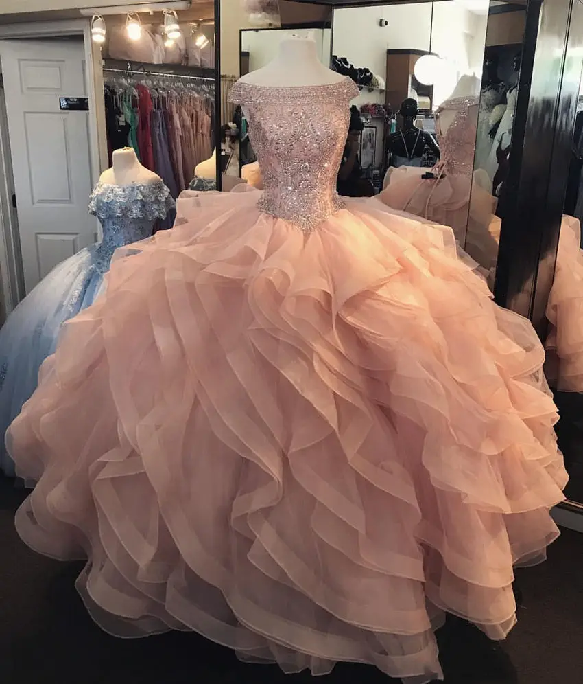 Vestidos de quinceaneras совок шеи блеск бисером кристаллы без рукавов Многоуровневое бальное праздничное платье реальное изображение праздничные платья для встречи выпускников