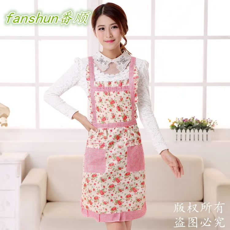 Waterproof Aprons Women Floral Apron Kitchen Restaurant Cooking Chef Bib Aprons Fashion Cartoon Pig Printed Stripe