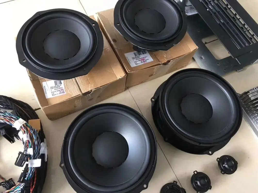Комплект Динамиков SHARAN Dynaudio (4 динамика/4 НЧ динамика/1 усилитель) с
