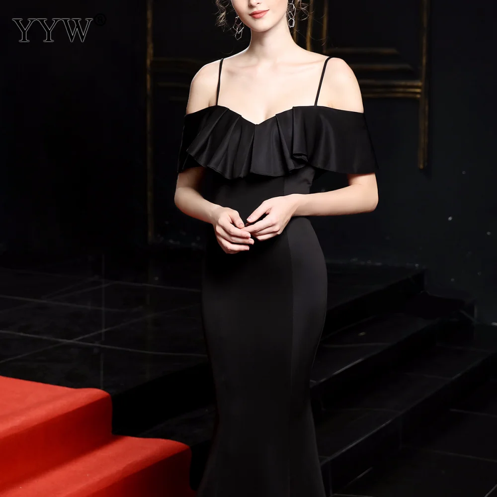 Красное элегантное вечернее платье на бретельках с оборками сексуальное