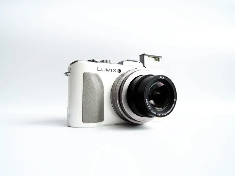  USEDPanasonic Lumix DMC-LX5 10.1 MP Digital Camera with 3.8x Optical Image Stabilized Zoom and 3.0-