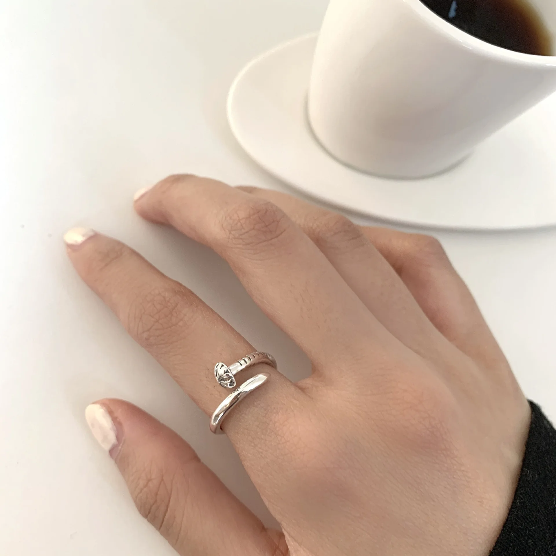 Простое кольцо для ногтей в стиле хип-хоп открытые Регулируемые кольца с винтом