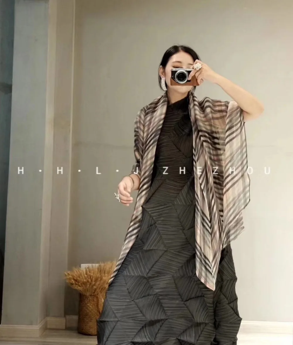 Лидер продаж Miyake модное плиссированное платье со складками с бриллиантами без рукавов сплошной цвет с воротником-стойкой, свбодная бутон платье
