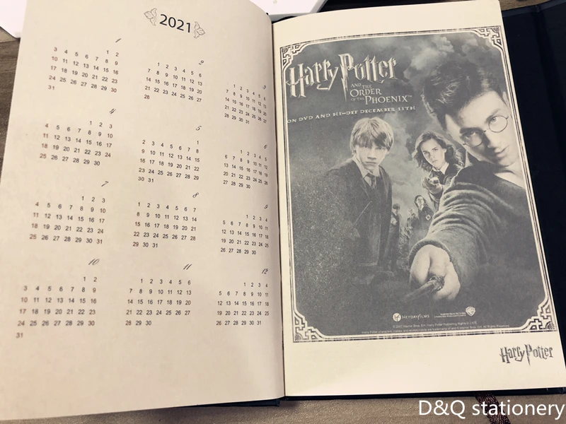 Дневник с расписанием и- обложкой для календаря, принадлежности для тетрадей, студенческий подарок