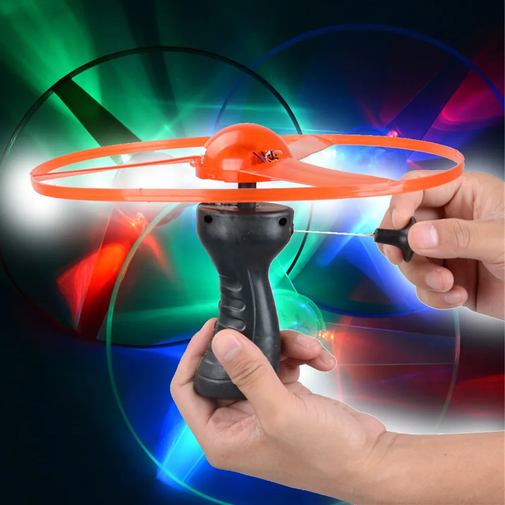 Platillo de línea de tracción para deportes de Chico, juguete volador giratorio divertido para exterior, juguete volador con luz LED de procesamiento, juguete volador para Parks y playa