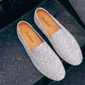 

New Arrival Loafers Men Footwear Comfortable Flats Shoes For Men Fashion Leather Sneakers Mens Anti Slip Driving Moccasins Men