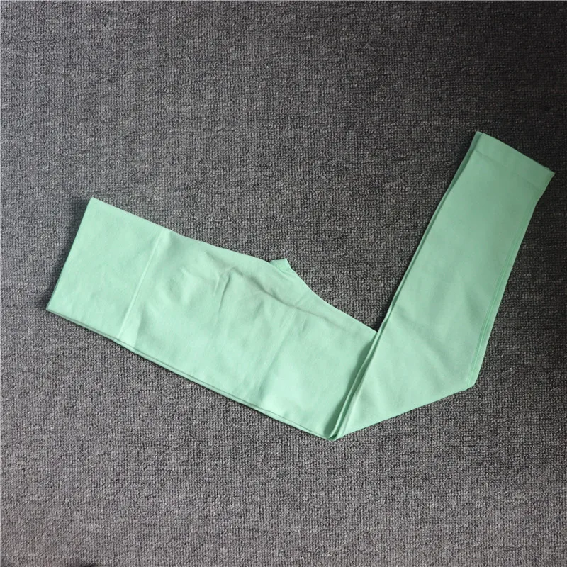 H00c98a12d8734e75aba35406da75ec82c - Des jambières fabriquées à partir de bouteilles en plastique recyclées - Wholesale Gym Clothing Manufacturer| Worldwide Delivery