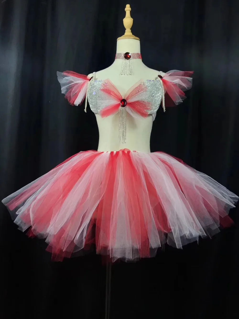 Серебряный полный бюстгальтер со стразами, красная, белая юбка-пачка, Женская Одежда для танцев, выпускного вечера, ночного клуба, комплект из 2 предметов, сексуальный костюм, наряд