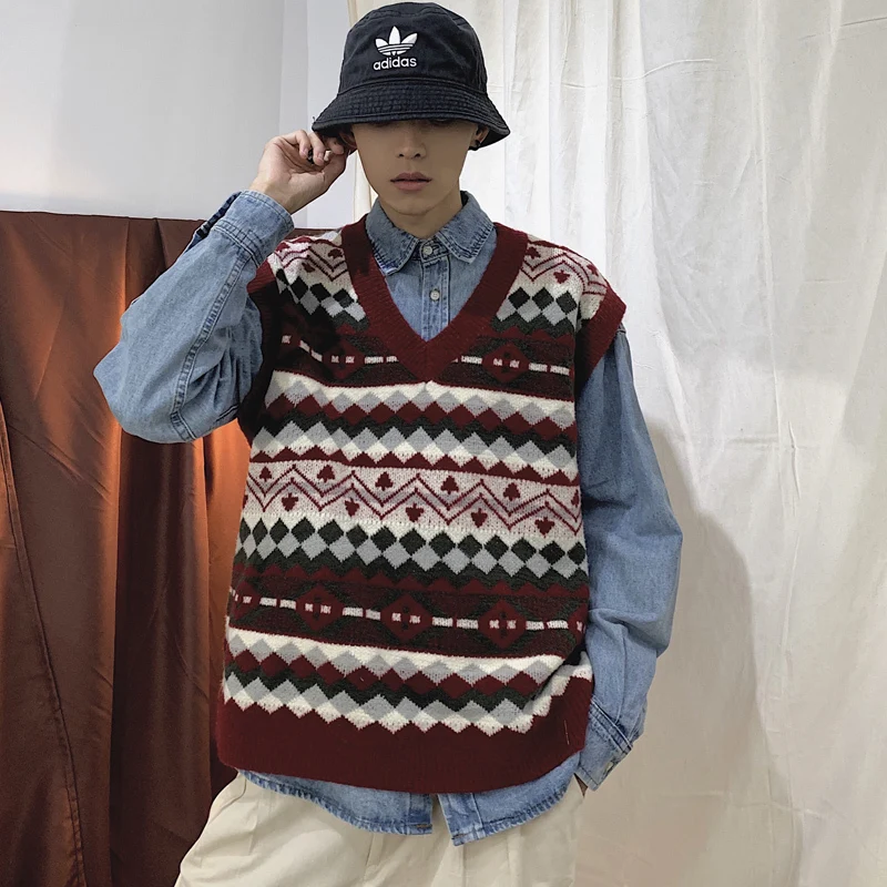 

2019 Spring And Autumn New Couple Models V-neck Plaid Vest Sleeveless Sweater Fashion Casual Pullover Gray Red / Khaki