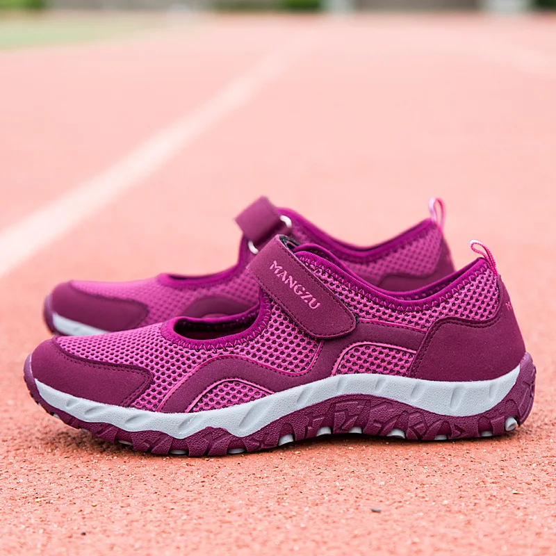 

2019 New Style Mom Sandals Women's Summer Flat Middle-aged Shoe Soft-Sole Comfortable Middle-aged WOMEN'S Shoes Anti-slip Shoes