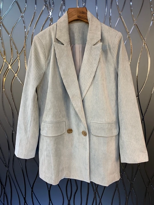 Early autumn new woman Lapel symmetrical pocket decoration pure color 100-set suit jacket short jacket 901