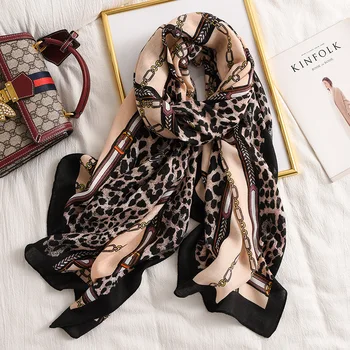 

Hot 2020 Women Scarf Fashion Leopard Print Cotton Winter Scarves For Lady Shawls And Wraps Pashmina Warm Long Size Stoles Hijab