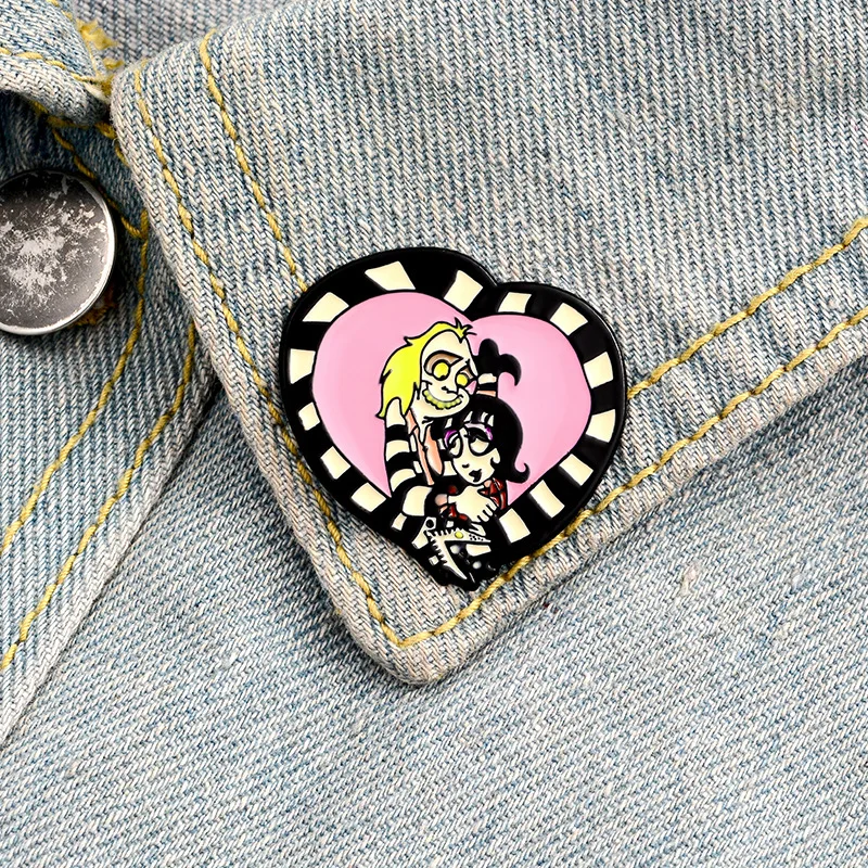 

Beetlejuice Alec Baldwin Geena Davis Enamel Pin Custom Movie Animation Cartoon Brooch Badge Wholesale Lapel Pin Gift Friends