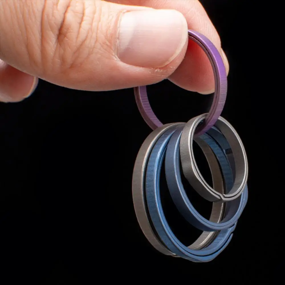 

Titanium Alloy Key Ring Super Lightweight Keychain Hanging Buckle Key Rings Quick draw Keyrings