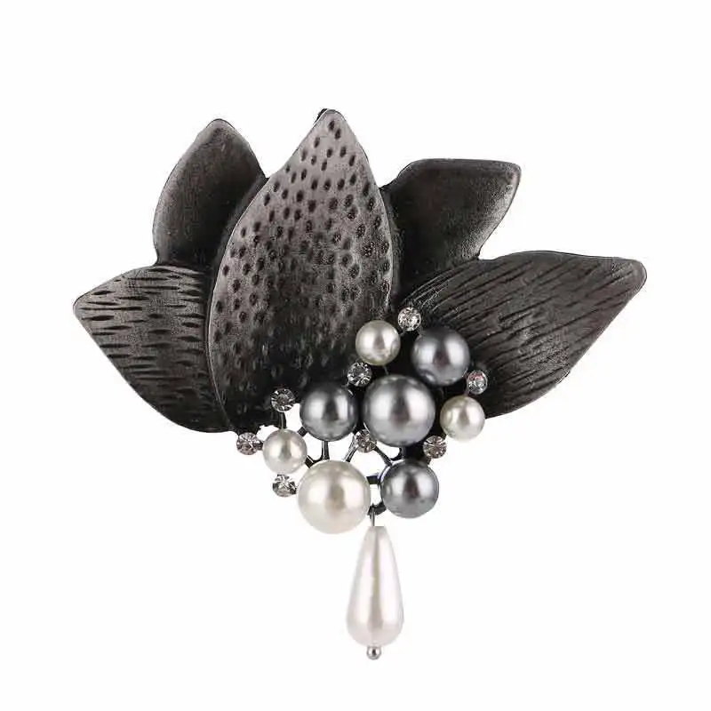 

Amoy Supply of Goods Korean-style Top Grade Pearl Brooch Cool Fashion Retro Zinc Alloy Corsage Scarf Buckle Pendant Dual Purpose