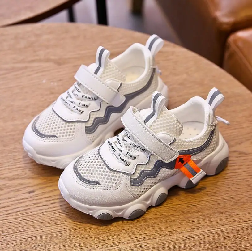 soccer shoes for girls