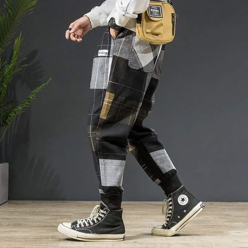 2019 New Pants Punk Style Fashion Mens Jeans Loose Fit Jogger Pants Hip Hop Jeans Big Pocket Cargo Pants 2019 New Pants Punk Style Fashion Mens Jeans Loose Fit Jogger Pants Hip Hop Jeans Big Pocket Cargo Pants