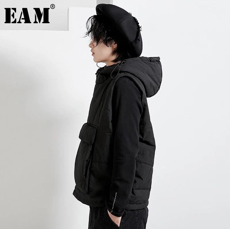 

[EAM] Women Big Pocket Zipper Big Size Cotton-padded Loose Fit Vest New Hooded Sleeveless Fashion Tide Spring Autumn 2020 1N271