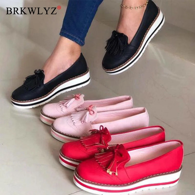 Bild von BRKWLYZ Women Tassel Sneakers Woman Slip On Ladies Soft PU Leather Sewing Flat Platform Female Shoes Fashion New Loafers