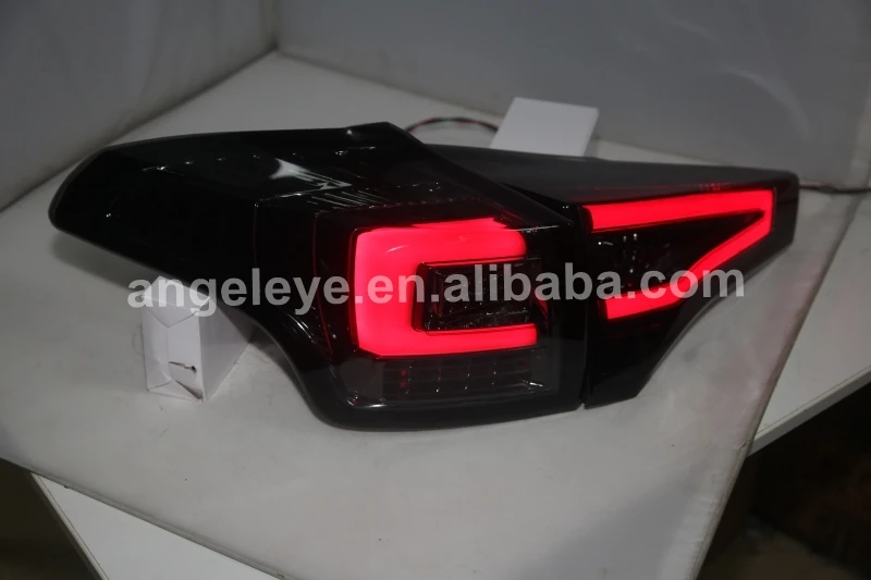 Светодиодный задний фонарь для Toyota RAV4 2013- дымчатый черный TW