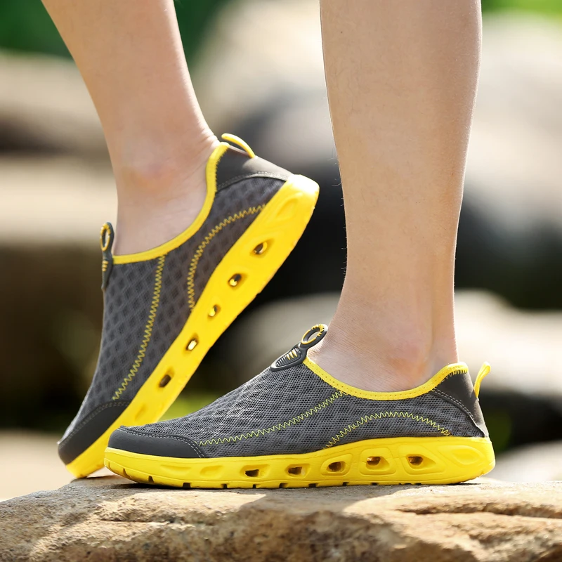 

Breathable Upstream Shoes for Men Light Outdoor Wading Shoe Fast Drainage Summer Water Shoes Non-slip Beach Shoes Swimming Shoes